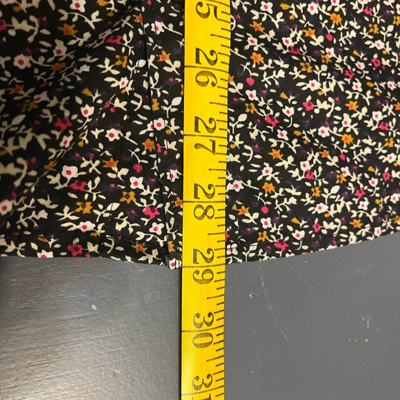 RVCA Black Floral Pattern Shirt - Picture 6 of 8